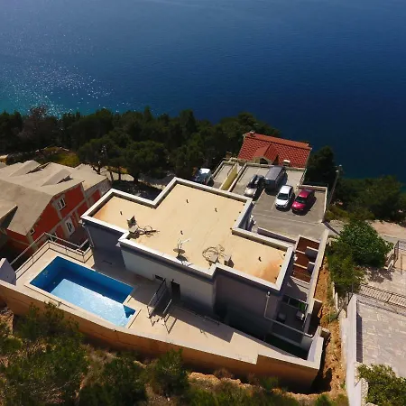 Maya Apartman