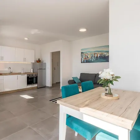 Maya Appartement *